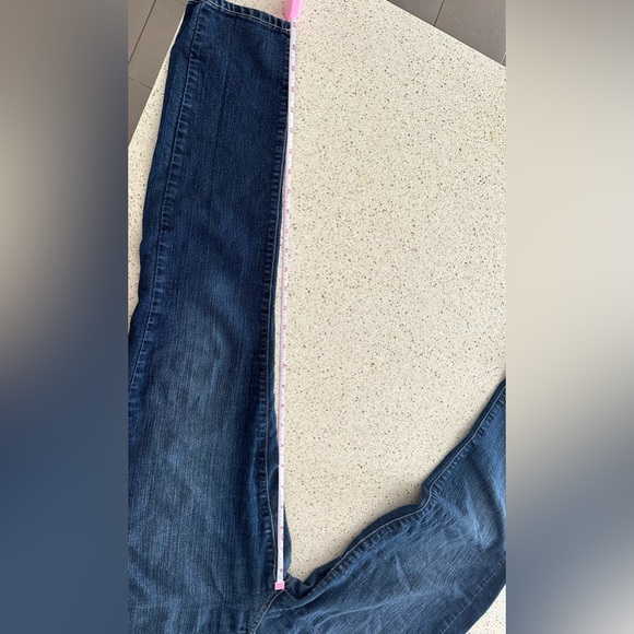 Paige Jeans 👖 - Picture 8 of 9